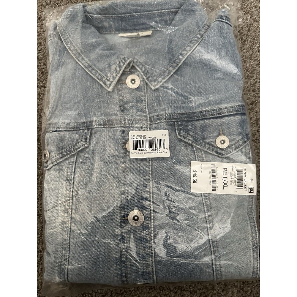 Style and Co Women's Denim Jacket Petite XL Long Sleeve NEW In Packaging NEW
